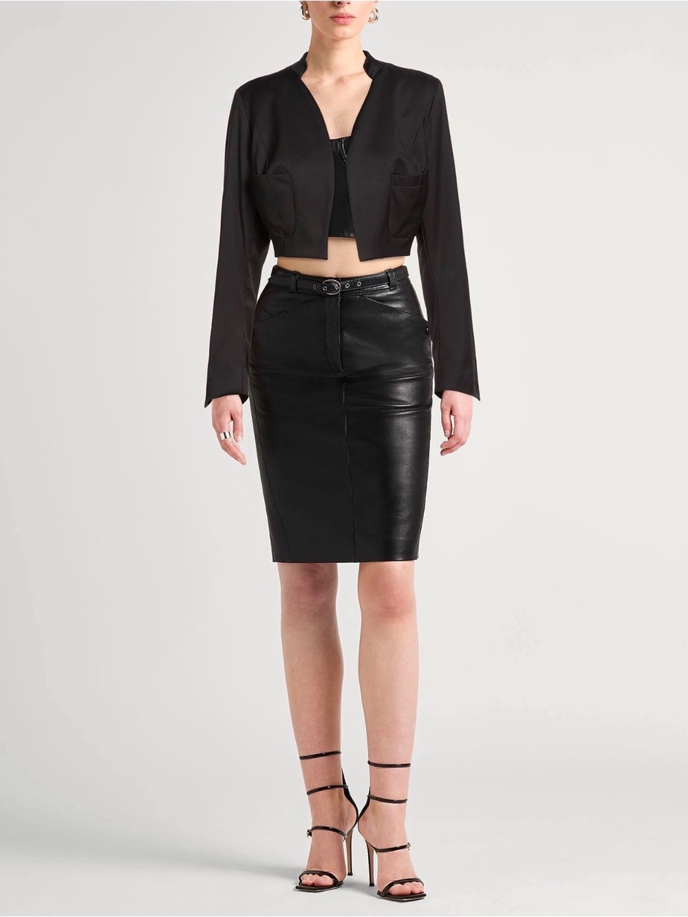 $1621 VIVIENNE WESTWOOD BLACK VIRGIN WOOL BOLERO CROPPED BLAZER JACKET SIZE 38 - Picture 2 of 9